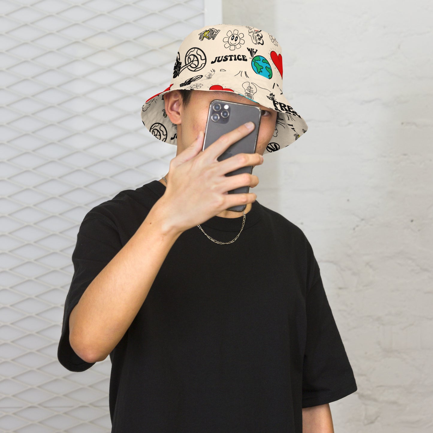 WH Cream Reversible bucket hat