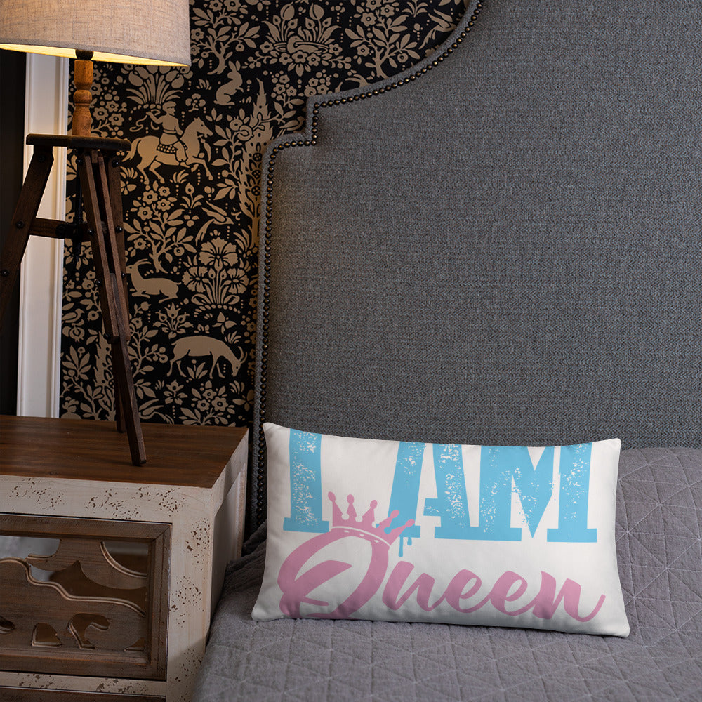 I Am Queen Basic Pillow